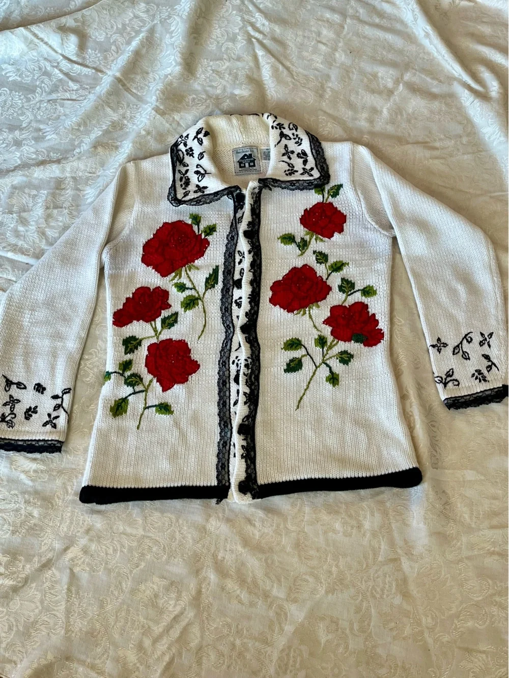 Storybook Knits White Cardigan Sweater Cardigan Red Rose Toile Embroidery SZ XS